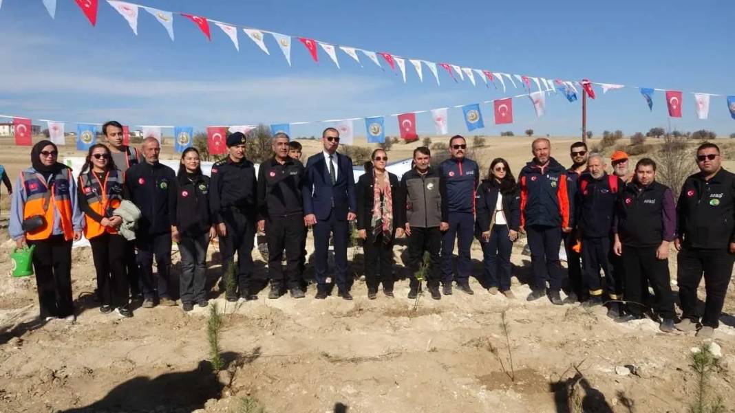 Burdur Milli Ağaçlandırma Günü’nde Yeşile Büründü 1